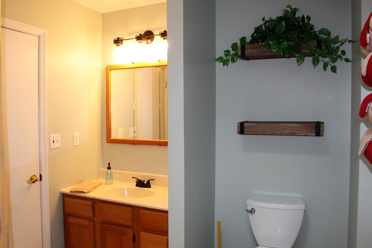 Spacious Downtown Condo Walking Distance To Downtown Gatlinburg Sleeps 6 Guests Dış mekan fotoğraf