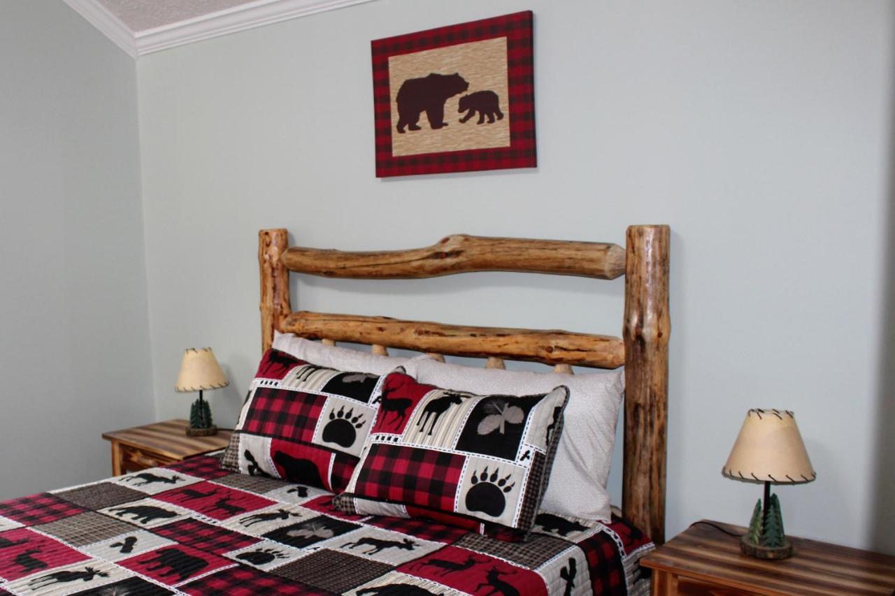 Spacious Downtown Condo Walking Distance To Downtown Gatlinburg Sleeps 6 Guests Dış mekan fotoğraf