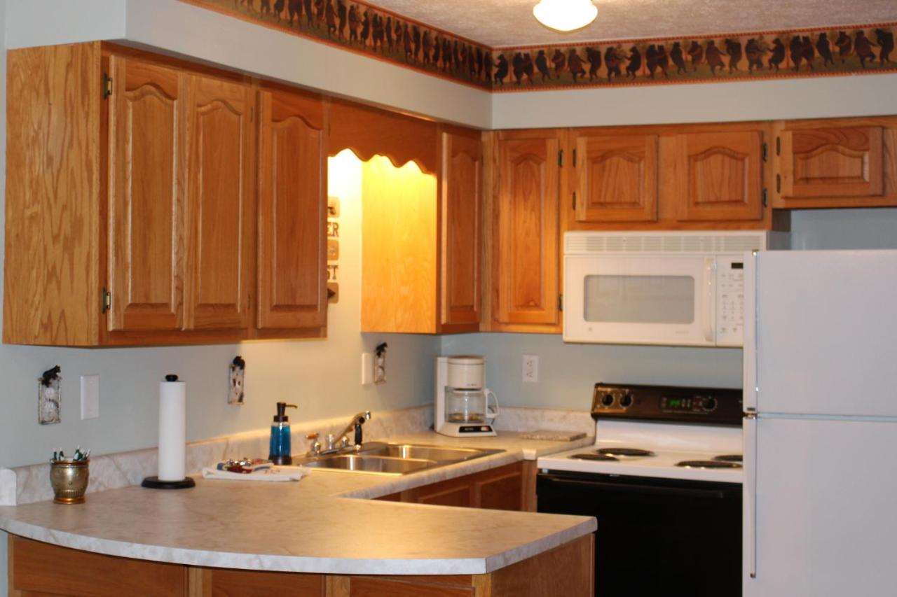 Spacious Downtown Condo Walking Distance To Downtown Gatlinburg Sleeps 6 Guests Dış mekan fotoğraf
