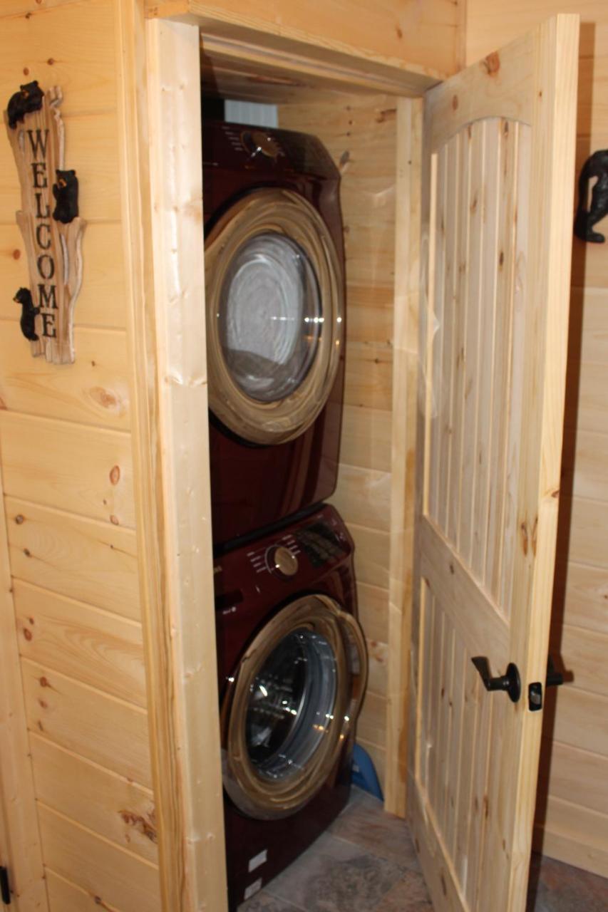 Spacious Downtown Condo Walking Distance To Downtown Gatlinburg Sleeps 6 Guests Dış mekan fotoğraf
