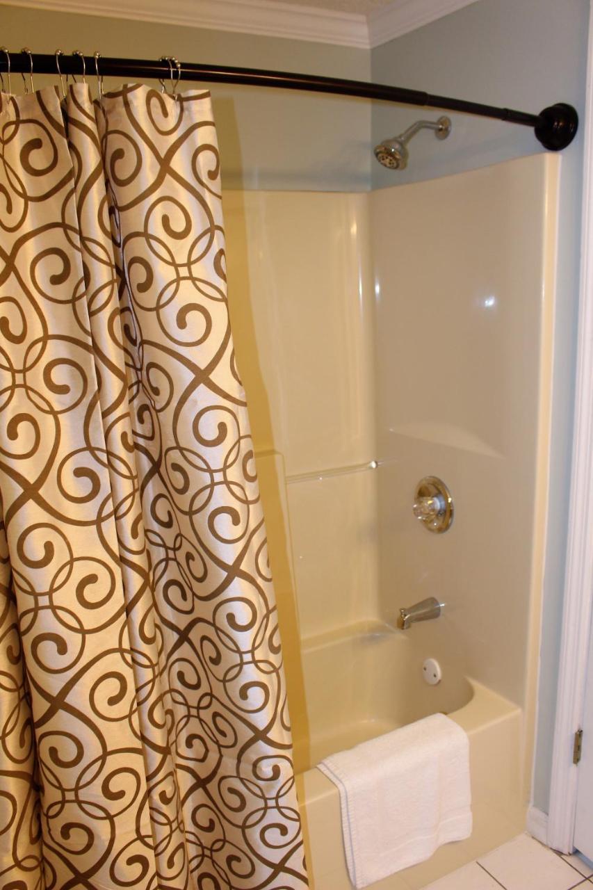 Spacious Downtown Condo Walking Distance To Downtown Gatlinburg Sleeps 6 Guests Dış mekan fotoğraf