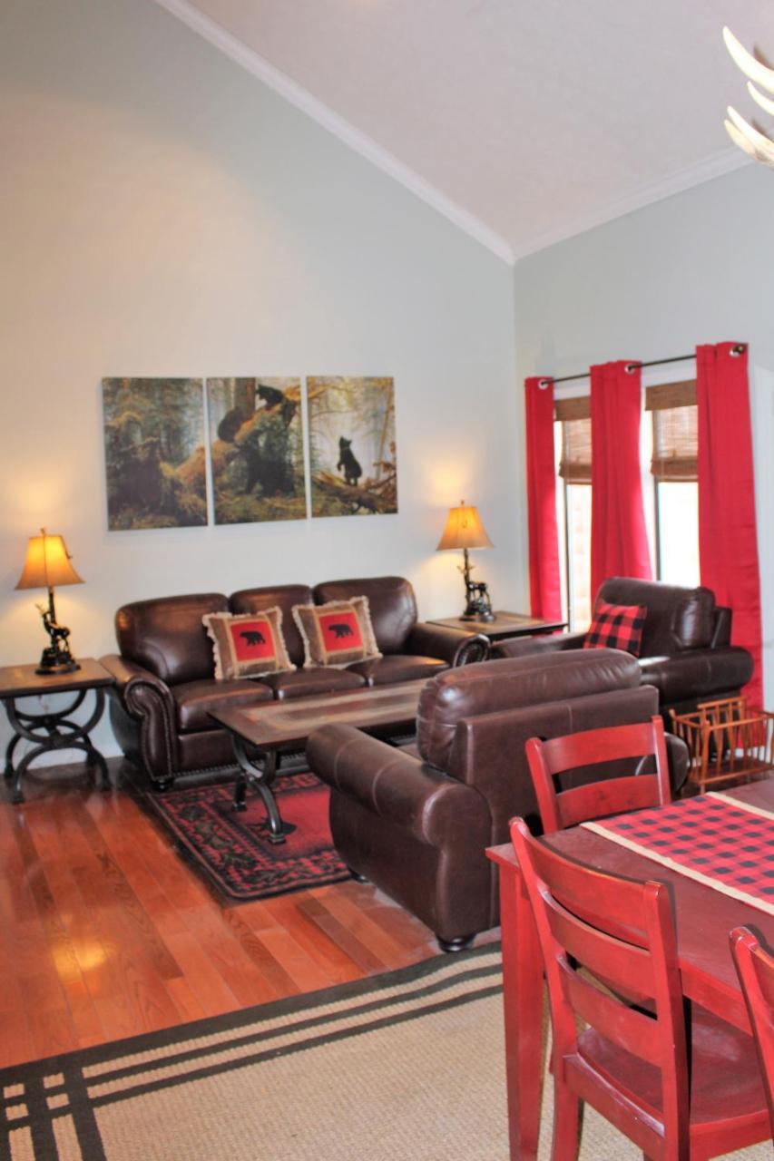 Spacious Downtown Condo Walking Distance To Downtown Gatlinburg Sleeps 6 Guests Dış mekan fotoğraf