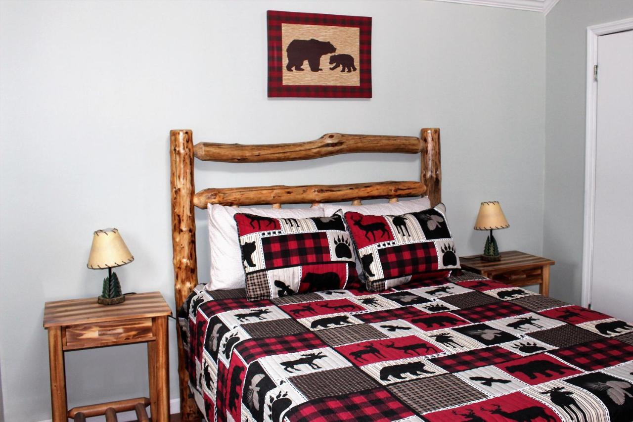 Spacious Downtown Condo Walking Distance To Downtown Gatlinburg Sleeps 6 Guests Dış mekan fotoğraf