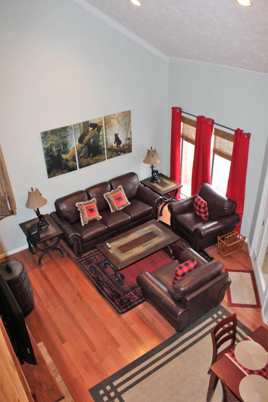 Spacious Downtown Condo Walking Distance To Downtown Gatlinburg Sleeps 6 Guests Dış mekan fotoğraf