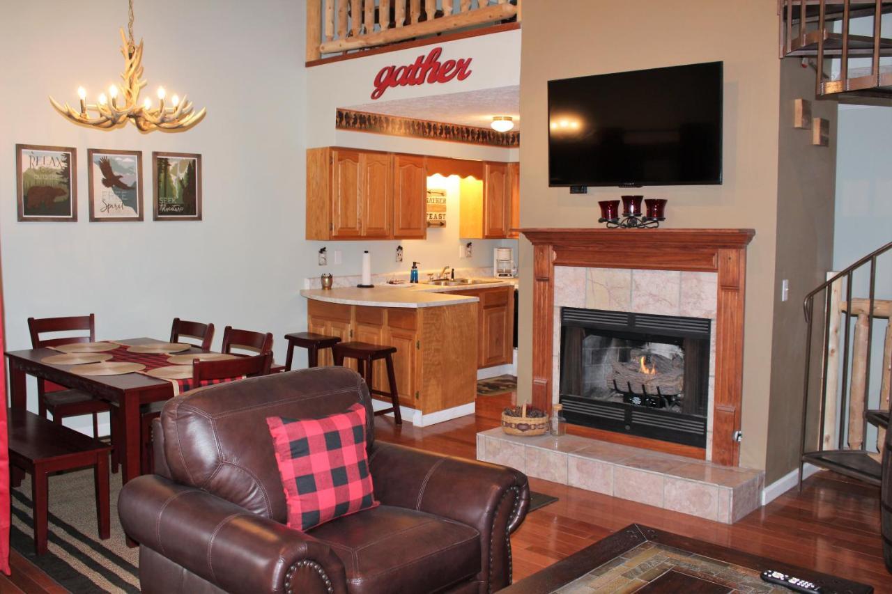 Spacious Downtown Condo Walking Distance To Downtown Gatlinburg Sleeps 6 Guests Dış mekan fotoğraf